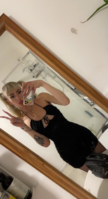 Felt pretty 2nite https://t.co/94zSYbObVq<a href="/tag/newprofilepic"class="tags"><span>#newprofilepic</span></a>