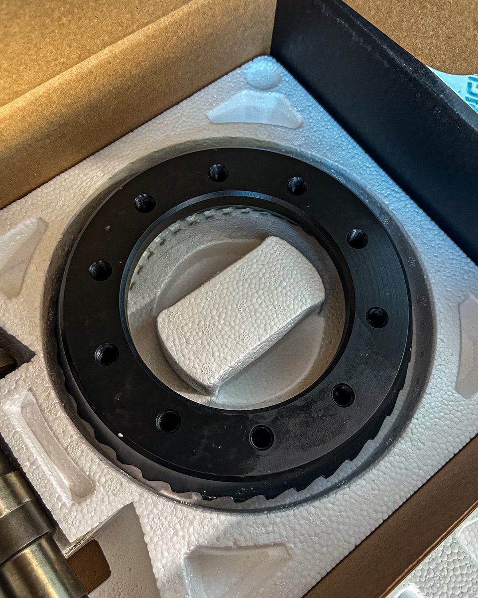 ☀️ Product Highlight: Check out our GM 8.5"/8.6" 10 Bolt Ring and Pinion Gear Set in a 3.90 Ratio!⁠
•⁠
l8r.it/7KP1
•⁠
•⁠
•⁠
#rigidaxle #differential