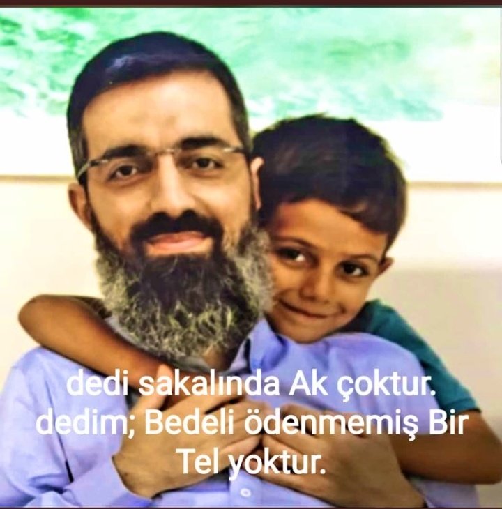 inlz_muhammed34's tweet photo. Dedi : Sakalında ak çoktur
Dedim: Bedeli ödenmemiş bir tel yoktur..

Allah sana merhamet etsin güzel insan … https://t.co/4fFGv21EVO