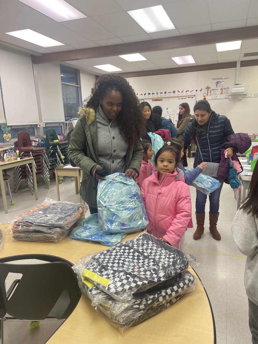Way to go St. John Fisher Family!  You made our BBQ and OPEN HOUSE a tremendous success!  Free backpacks given to our JK-3 students as well! Thank you! ⁦<a href="/JFDPCDSB/">St. John Fisher DPCDSB</a>⁩ ⁦<a href="/DPCDSBSchools/">Dufferin-Peel Catholic District School Board</a>⁩ ⁦<a href="/ShawnXaviour/">Shawn Xaviour</a>⁩