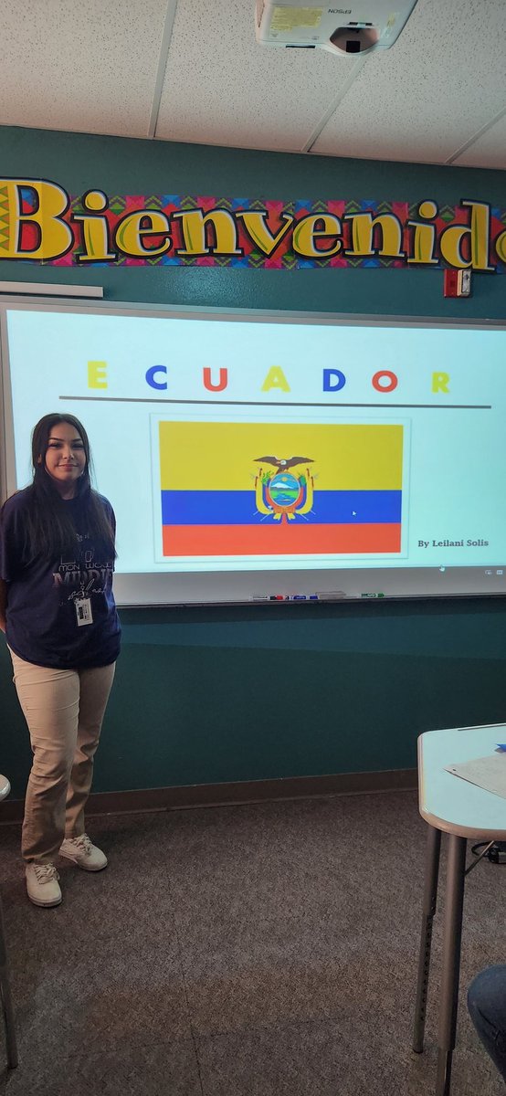 MMartinez_MMS's tweet photo. Do YOU know how many #SpanishSpeakingCountries there are? Our @Montwood_MS Moose do!
¡Excelentes presentaciones, Alces! #alceseninglesesMOOSE @MicrosoftFlip https://t.co/dtswL9tOJ5