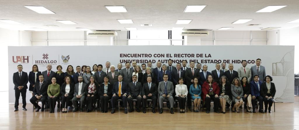 UAEH_OFICIAL's tweet photo. #Boletín | El rector de la #UAEH, @Dr_OctavioCA, sostuvo un encuentro con el gobernador constitucional de la entidad, @juliomenchaca_, en el que trataron asuntos de relevancia, tanto para la institución como para el estado.
https://t.co/St7o43jznj https://t.co/GJT28hh8e8