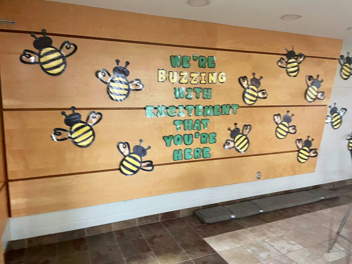 Thank you to the <a href="/stjeromecouncil/">St. Jerome School Council</a> for the invite to your parent council meeting tonight. So many great parent volunteers showed up to support their school. And I love this wall display! <a href="/StJeromeOCSB/">St. Jerome School</a> #OCSB