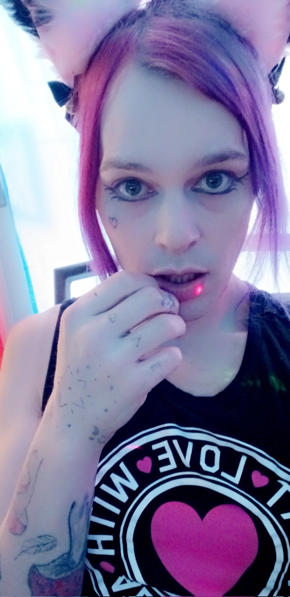 https://t.co/hopCSbKfjy Am so horny tonight and feeling like a kitty in heat 🥵🥴🤯 https://t.co/EoM7tAZHPz