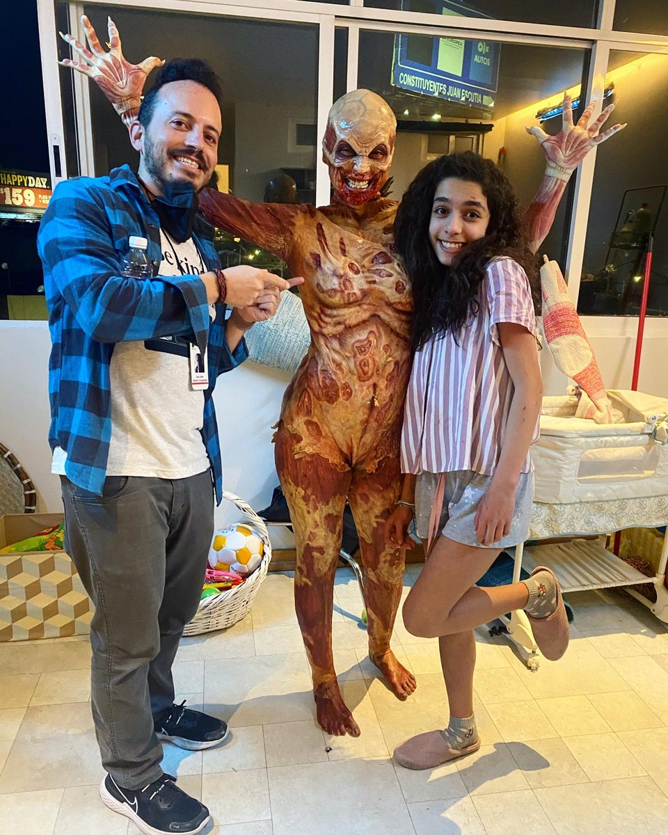 YES!!!!!!!!! WE DID IT!!!!!!! Después de su primer fin de semana, #MalDeOjo se corona como un éxito de taquilla haciendo 14.7 millones!!!!!!!!!!! Arriba de lo que esperabamos!!!!!!!Estando en el # 4 de taquilla del fin de semana (compitiendo contra grandes estrenos de hollywood),