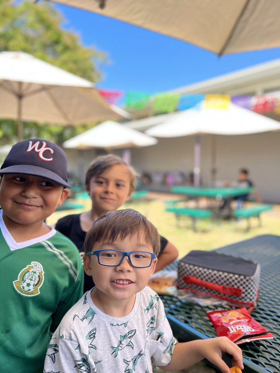 MsKoontzMDUSD's tweet photo. I missed my babes last week! I told them I was learning how to be a better principal! They said
“Why, I think you’re pretty good like you are” 😂
“ I missed you, don’t leave us again”🥰
“We need you during lunch time” 😬
#Gatorprin #acsa #leanin #leadforward 💜🐊 https://t.co/2jvJKq6Rtn