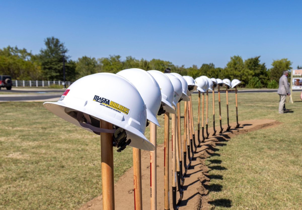 MuscogeeNation's tweet image. Exciting day @ the College of The Muscogee Nation. We broke ground on new 14k sq ft Exhibit and Lecture Hall! Facility will include a 400 seat auditorium, classrooms, office space and a STEM lab! Congratulations! 

#TheMuscogeeNation #TIDE #ProsperityAndProgress