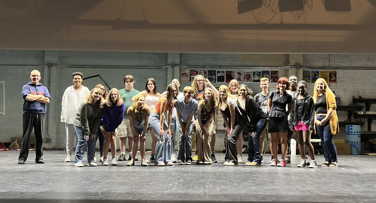 HHS Theatre (@hickmantheatre) on Twitter photo Acting 2/Comp. Theatre/Directing had a great choreography workshop with Bernie Monroe from <a href="/stephenscollege/">Stephens College</a>! Not only did the students do a great job, but some of them really pushed outside of their comfort zones to participate. Love these kids! <a href="/cpsfinearts/">CPS Fine Arts</a> <a href="/LeadQPMaryGrupe/">Mary M Grupe</a> Acting 2/Comp. Theatre/Directing had a great choreography workshop with Bernie Monroe from <a href="/stephenscollege/">Stephens College</a>! Not only did the students do a great job, but some of them really pushed outside of their comfort zones to participate. Love these kids! <a href="/cpsfinearts/">CPS Fine Arts</a> <a href="/LeadQPMaryGrupe/">Mary M Grupe</a>