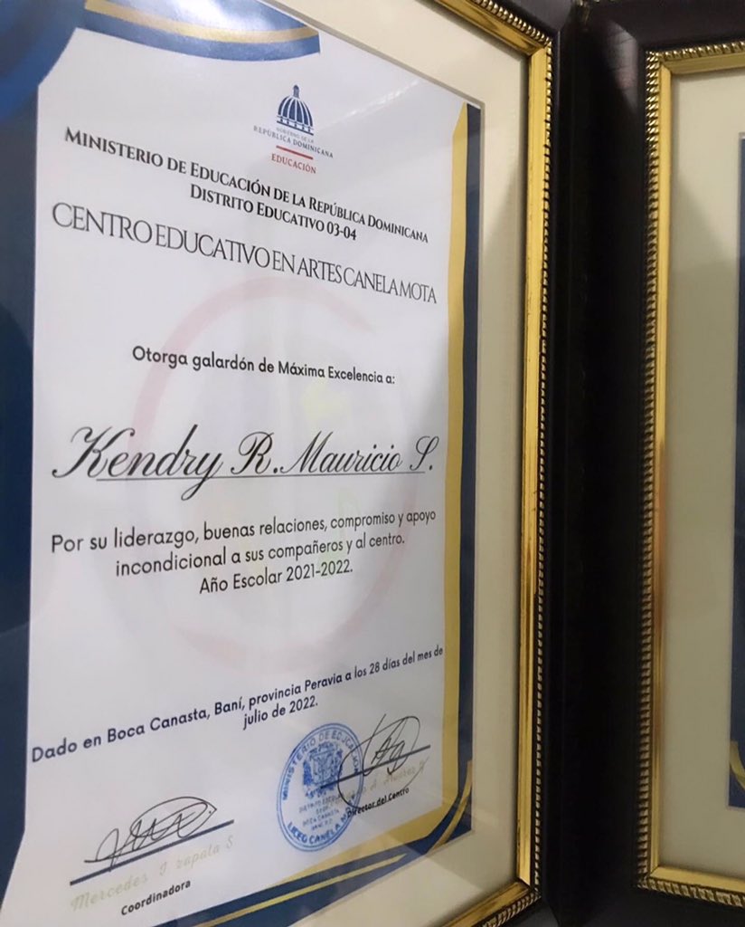 KendryReynatty's tweet photo. Galardón de Máxima Excelencia 2022 https://t.co/umPeCN5ei8