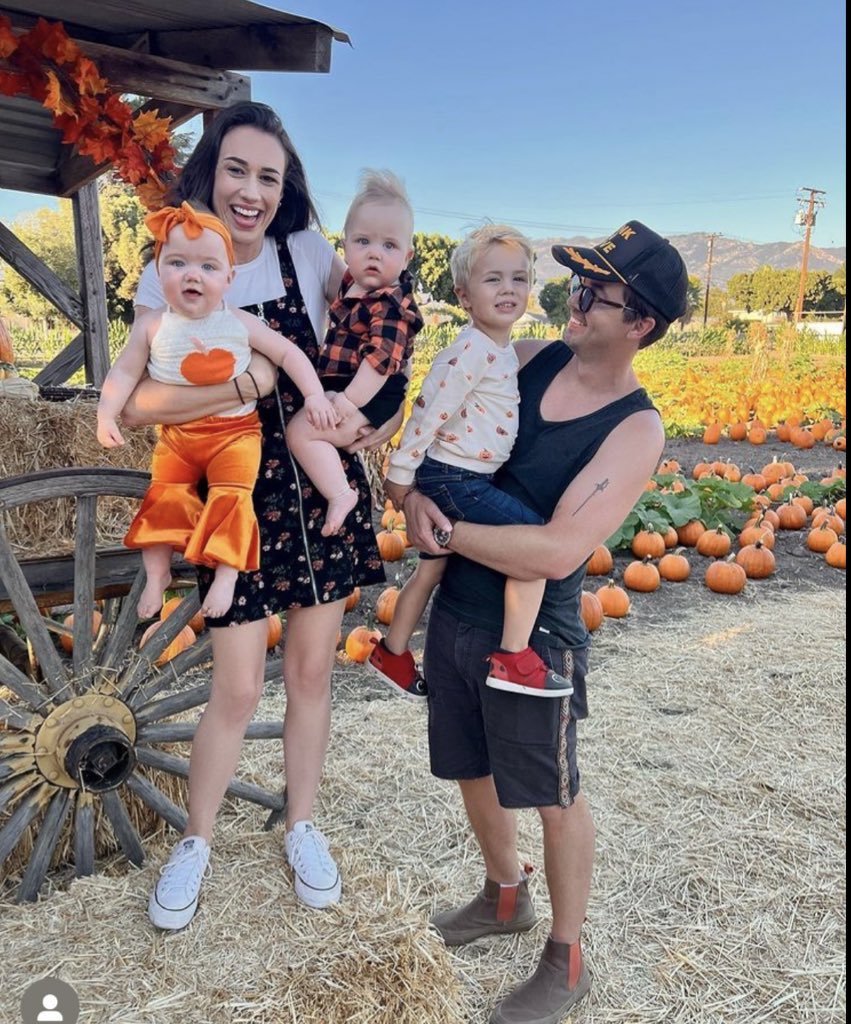 Sydvaughnfan2's tweet image. MY HEART 🥹 #Erikleen  @ColleenB123 @erik_stocklin