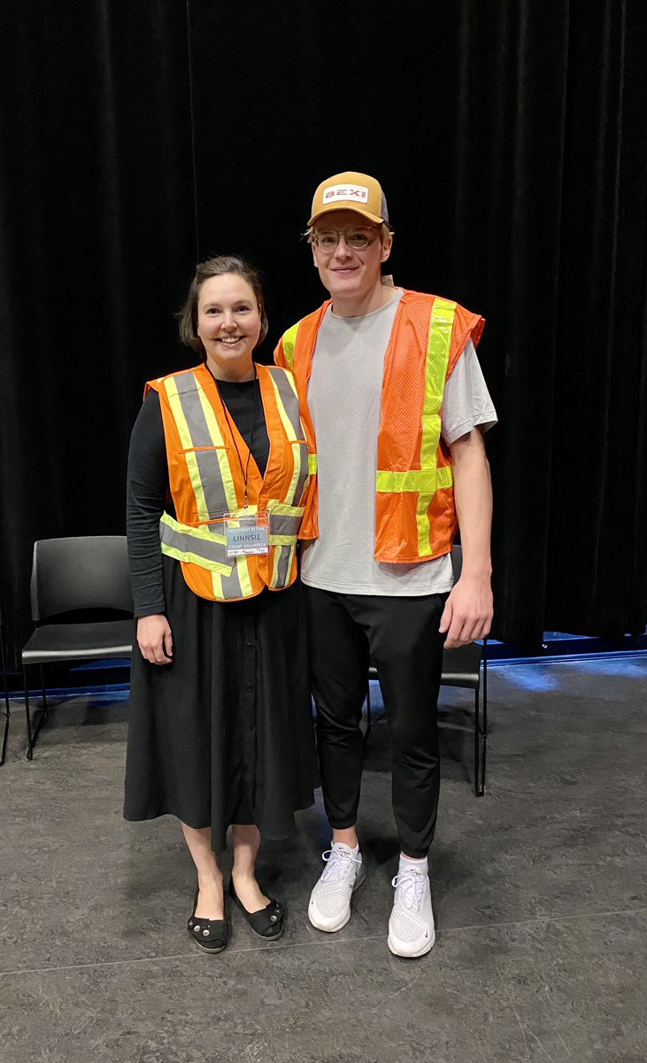 2022 Point In Time Count in #medhat. Welcoming <a href="/linnsieclark/">Linnsie Clark</a> &amp; <a href="/ShaneOPelletier/">Shane Pelletier</a> to local street team with  <a href="/tigershockey/">Medicine Hat Tigers</a> <a href="/MiywasinMH/">Miywasin Friendship Centre</a> @journeyhomemh