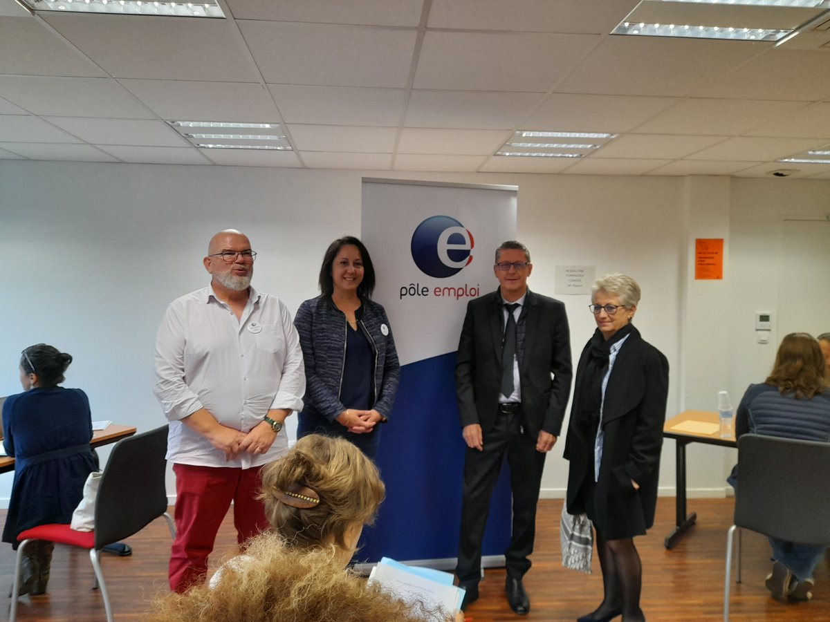 FTravail_GE's tweet photo. #Restart merci au public &amp; aux partenaires présents hier au forum de la création d'entreprise organisé par #poleemploi Saint-Dizier avec la @regiongrandest @BNPParibas @CCIHauteMarne @CMAFrance_ @banquedefrance @EstCapeb @franceactive @Adieorg @AgricultureAube @cress_grandest ... https://t.co/MzYbkuOPeS