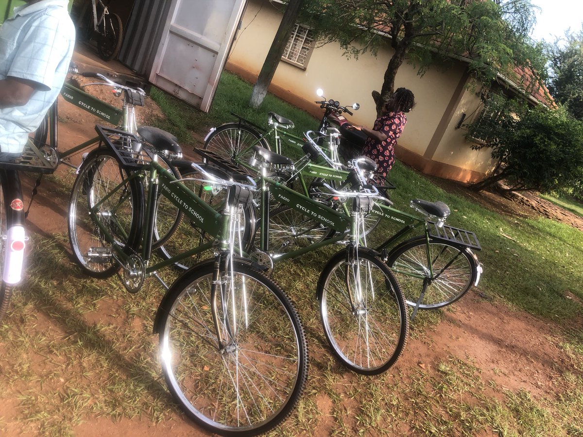 FABIOUGANDA's tweet photo. #cycletoschool#fabiouganda #FOS4 #karlsfeld Thanks supporting our community https://t.co/Hyl38vud9t