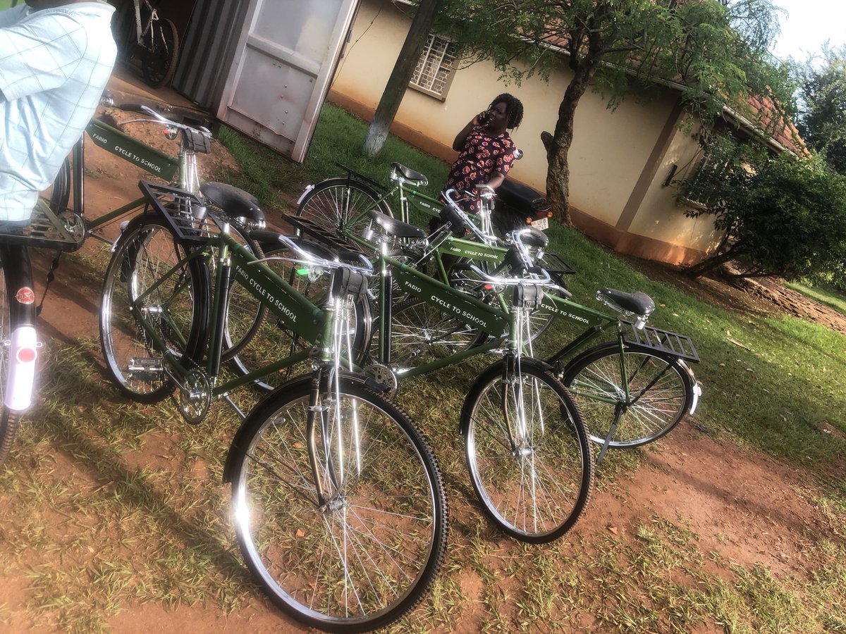 FABIOUGANDA's tweet photo. #cycletoschool#fabiouganda #FOS4 #karlsfeld Thanks supporting our community https://t.co/Hyl38vud9t