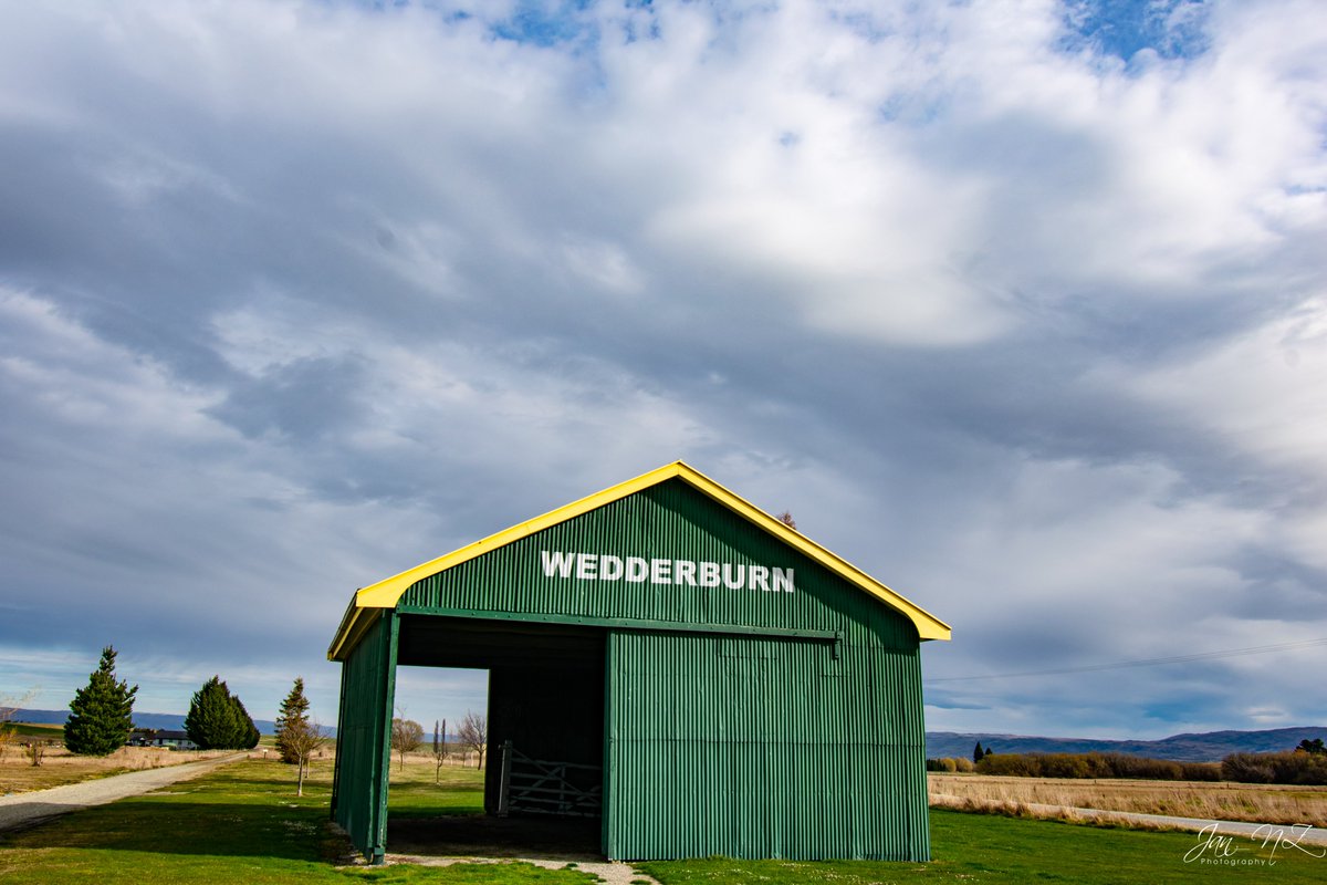 Jan_NewZealand's tweet photo. Channeling Sir Grahame Sydney ...
https://t.co/K4zoyL3Dpa
#wedderburn #ranfurly #centralotagorailtrail #realrawna #nikonnz #maniototo #newzealand #backyourbackyard https://t.co/0OM8Y0IaRY