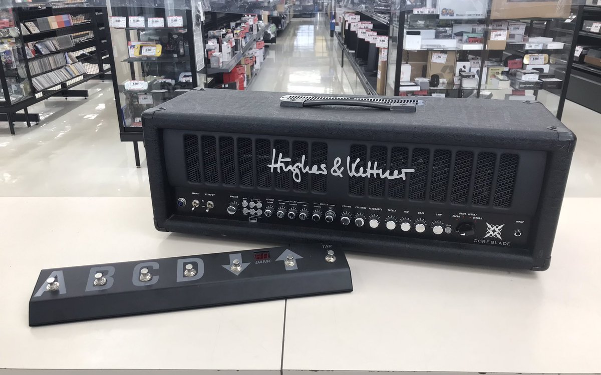 hard_sendaiarai's tweet photo. Hughes&Kettnerのヘッドアンプ「Coreblade」が入荷です!!✨️
ケトナーアンプの中でも随一の攻撃的サウンドが最高にぶっ刺さります!!🔥
よりヘヴィに、よりラウドに、音色を研ぎ澄ますあなたにぴったりのヘッドです❤️🔥
#ハードオフ仙台荒井店
#HughesKettner
#Coreblade
#アンプ買取 https://t.co/FURk7dyP5N