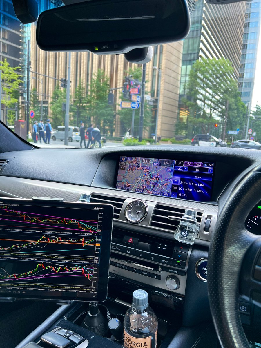 YoloDai's tweet photo. 厳戒態勢🥶🥶
首都高使いたいんですけど😱😱 https://t.co/6klOHWLDBN