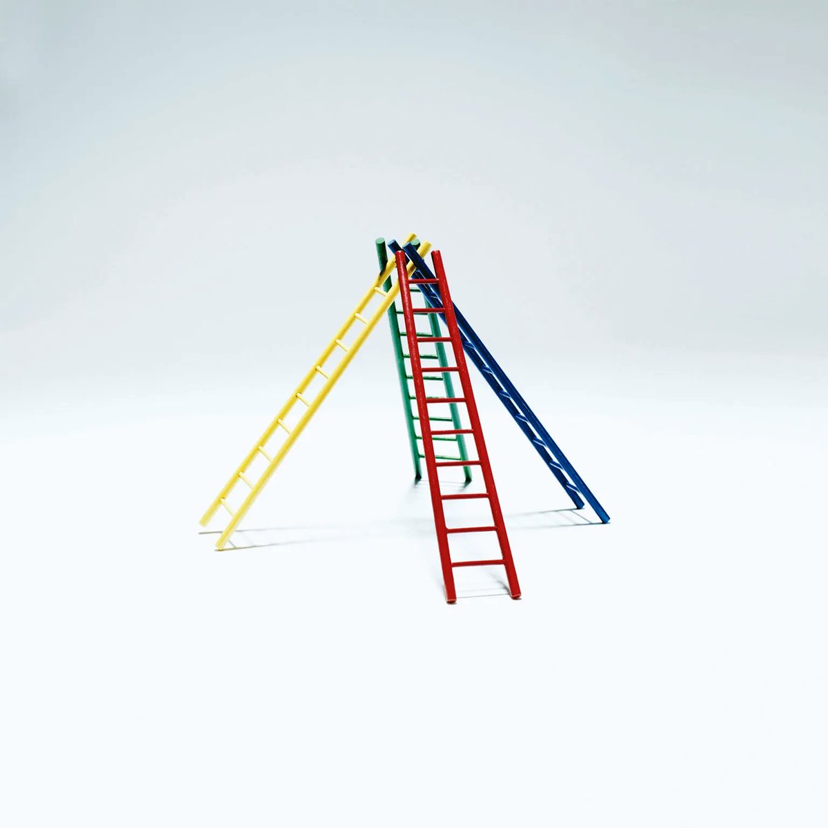 managementkits's tweet photo. Positive team climate is the most important driver of psychological safety and most likely to occur when leaders demonstrate supportive, consultative behaviors, then begin to challenge their teams, according to research by @McKinsey. 

Read more: https://t.co/sgZr1uVDnJ https://t.co/ms9QqT3Xk6