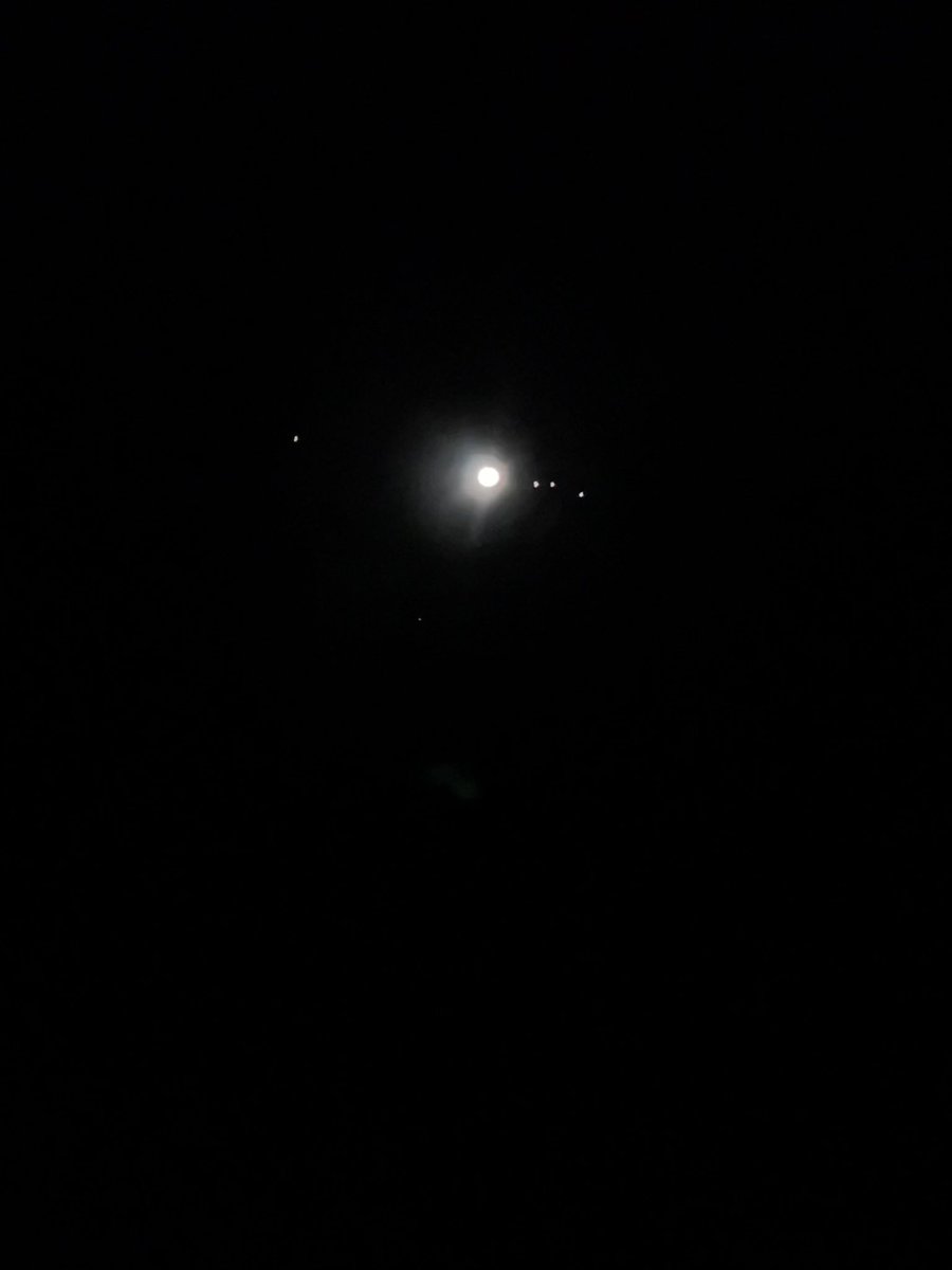 #JupiterOpposition2022 great in person views with a basic telescope. Poor picture :)