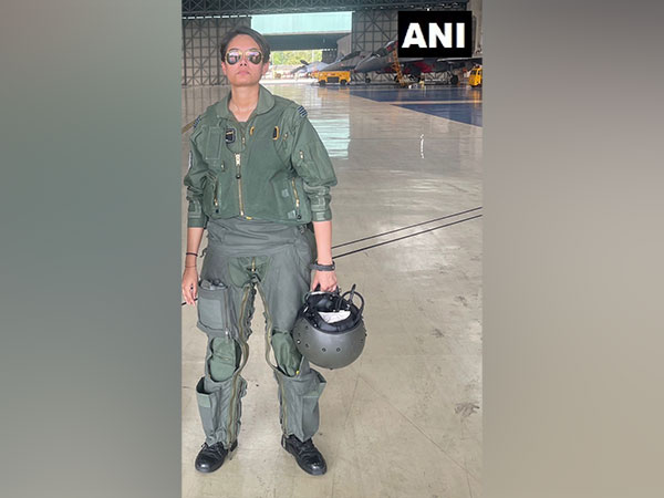 ani_digital's tweet photo. Ready to tackle any eventuality along China border: IAF's first woman Su-30 weapon system operator
Read @ANI Story | https://t.co/iFi8PECJnJ
#IAF #China #Sukhoi #Tezpur #FighterFleet https://t.co/KoVsYSmr0j