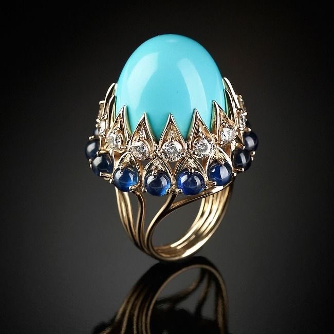Joyasconhistor2's tweet photo. #septiembre #piedradelmes #zafiro #joyas #Veschetti https://t.co/hhhdyY95pK