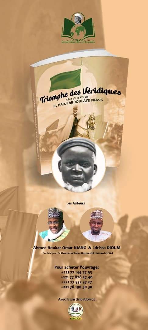 FaydaAbdAllah's tweet photo. DÉLICE LIVRESQUE ET CONNAISSANCE INFINIE DE L'HOMME (CHEIKH ABDOULAYE NIASS (r.a) ) QUI A LOVÉ Le baromètre des temps, le gilet des noyés, le sauveur, la lettre Divine par excellence, le pont vers la présence seigneuriale, le khalif dans la precellence et par le verbe. Abdu Zati https://t.co/eovykObhHC