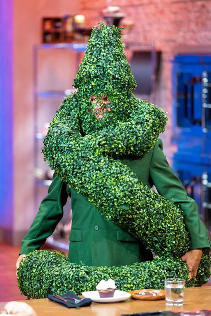 Zac Young (@zacayoung) on Twitter photo To everyone who’s commented they want to “see less of me” on <a href="/FoodNetwork/">Food Network</a>, you are welcome. #HalloweenBakingChampionship To everyone who’s commented they want to “see less of me” on <a href="/FoodNetwork/">Food Network</a>, you are welcome. #HalloweenBakingChampionship