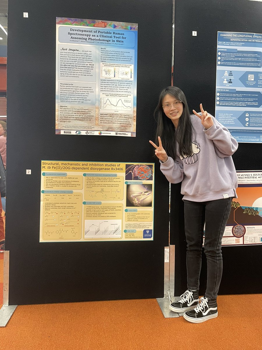 VickyJuan10's tweet photo. Vote for me! Poster number 2!!! Come to visit me now n vote for me hehehehe! https://t.co/Mg2ScHjHsO

@SCSatUoA @Leung_Group https://t.co/TwZLD4lve0