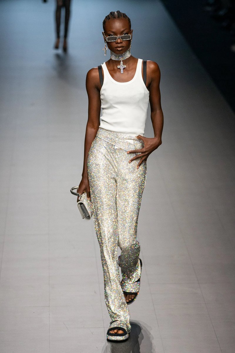 sev_mitch's tweet photo. Dolce &amp; Gabbana Spring 2023 Ready-to-Wear https://t.co/2ab0AvEqa1
