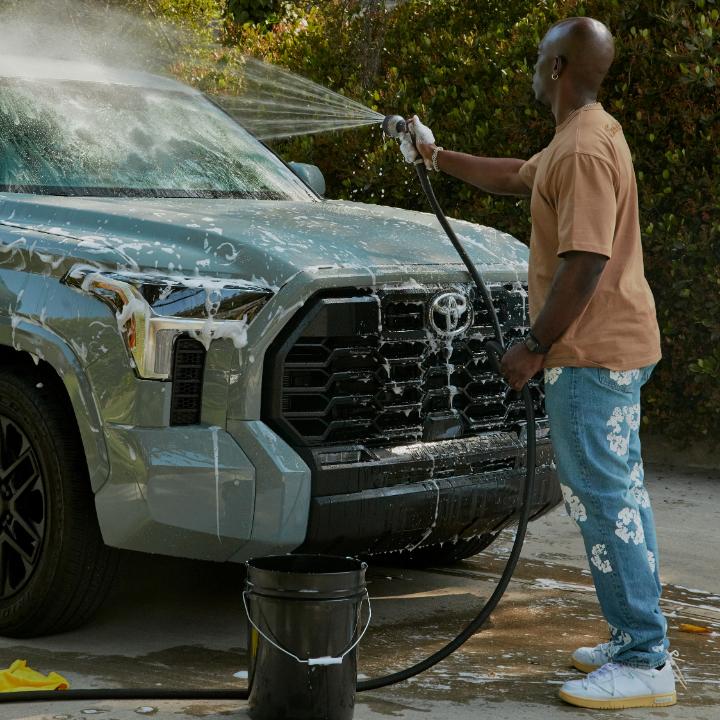 HillsideToyota's tweet photo. It's all in the details. #Tundra #LetsGoPlaces https://t.co/QCtyOYVtgK https://t.co/F17qdf0liS