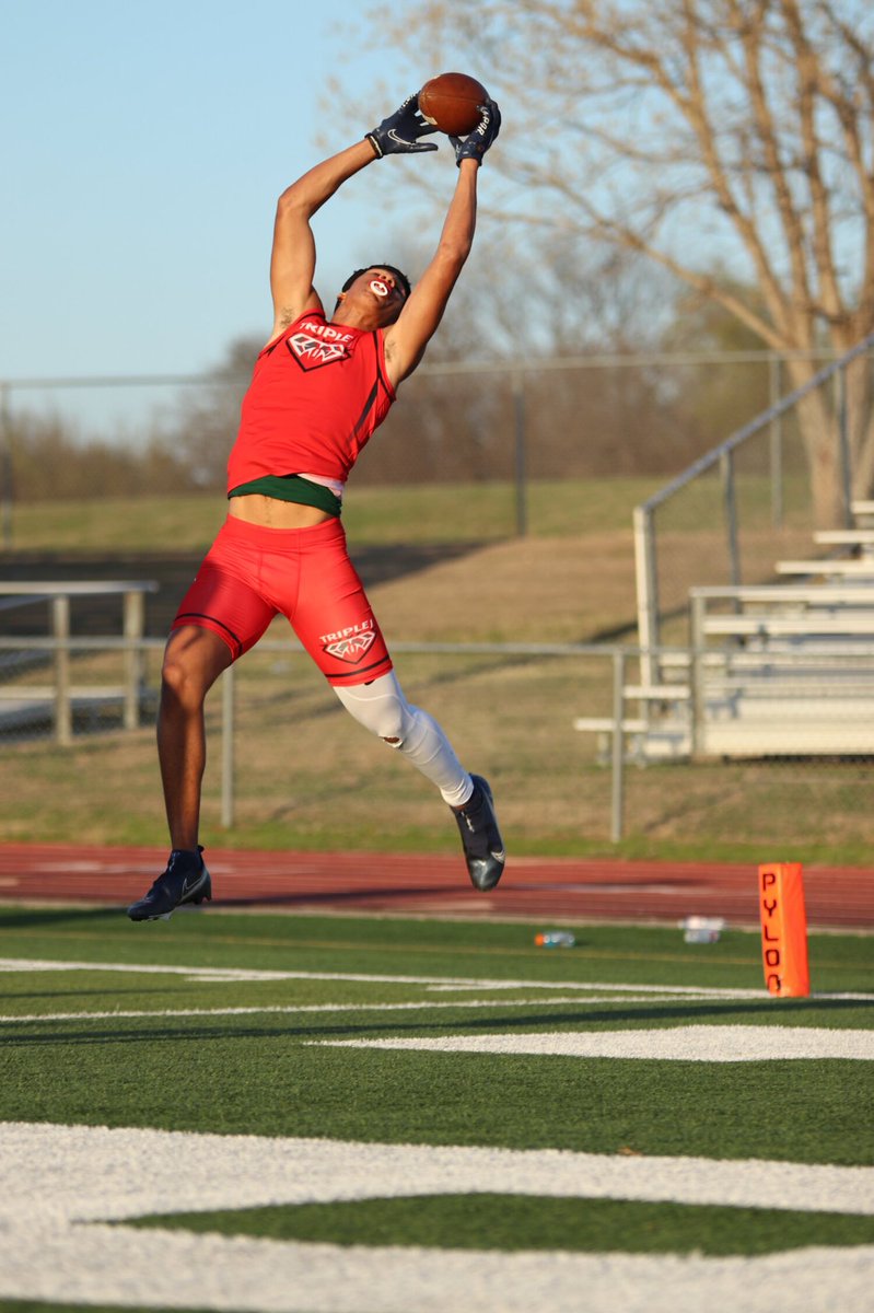 EVERYBODY WANTS TO A BEAST UNTIL ITS TIME TO DO WHAT BEASTS DO🦈🦈‼️

It’s almost that time😈

<a href="/OmariMurdock/">Omari Murdock 🦍</a> <a href="/arelite7v7/">Arkansas Elite 100 7v7</a> OG💯
AIR FORCE FOOTBALL