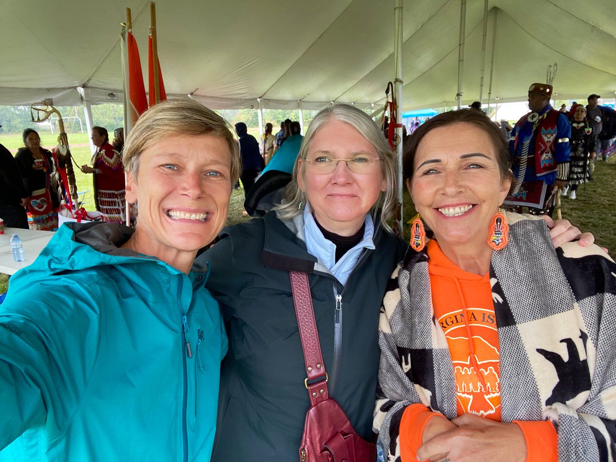 Lauri_Hoeg's tweet photo. Miigwech YRDSB for welcoming us to hold our Georgina Island pow wow at Sutton District High School, it was a great location and the support from Board staff and students was incredible! https://t.co/zxrueesPCa