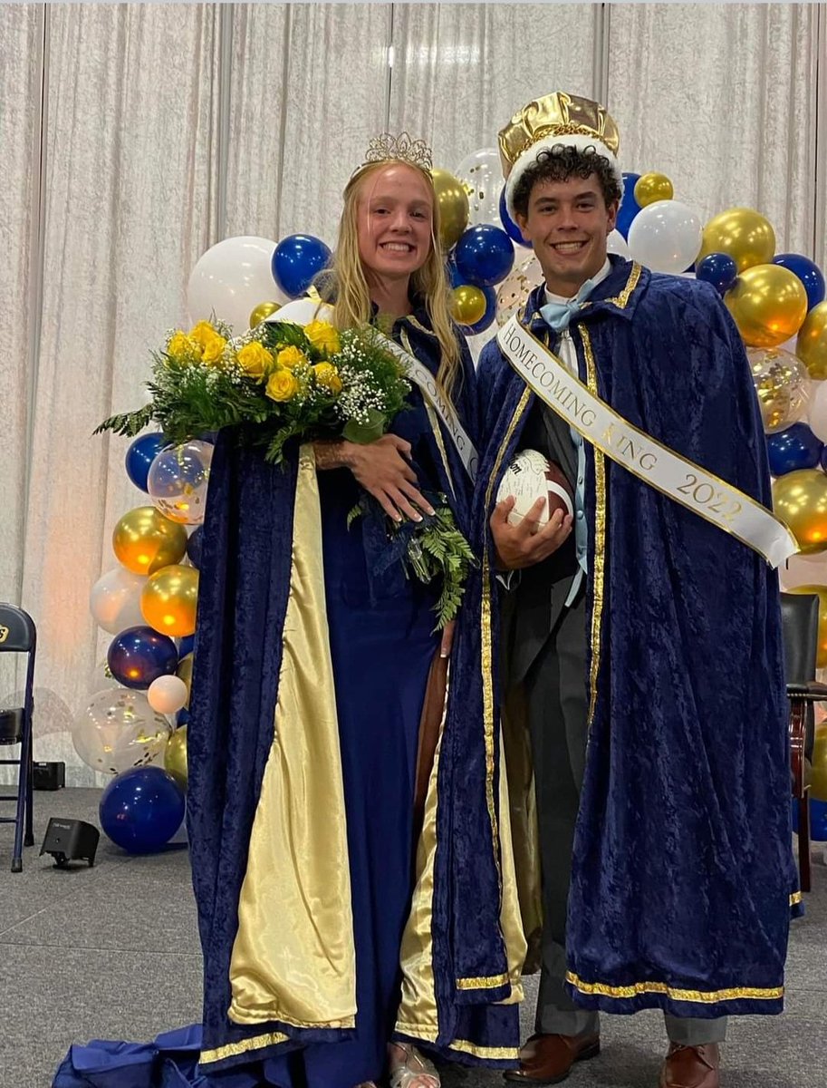 GoTeaTitans's tweet photo. Queen Lydia Decker &amp; King Nathan Babb will reign over #hoco22!
#WeAreTitans https://t.co/xGb128tO1x