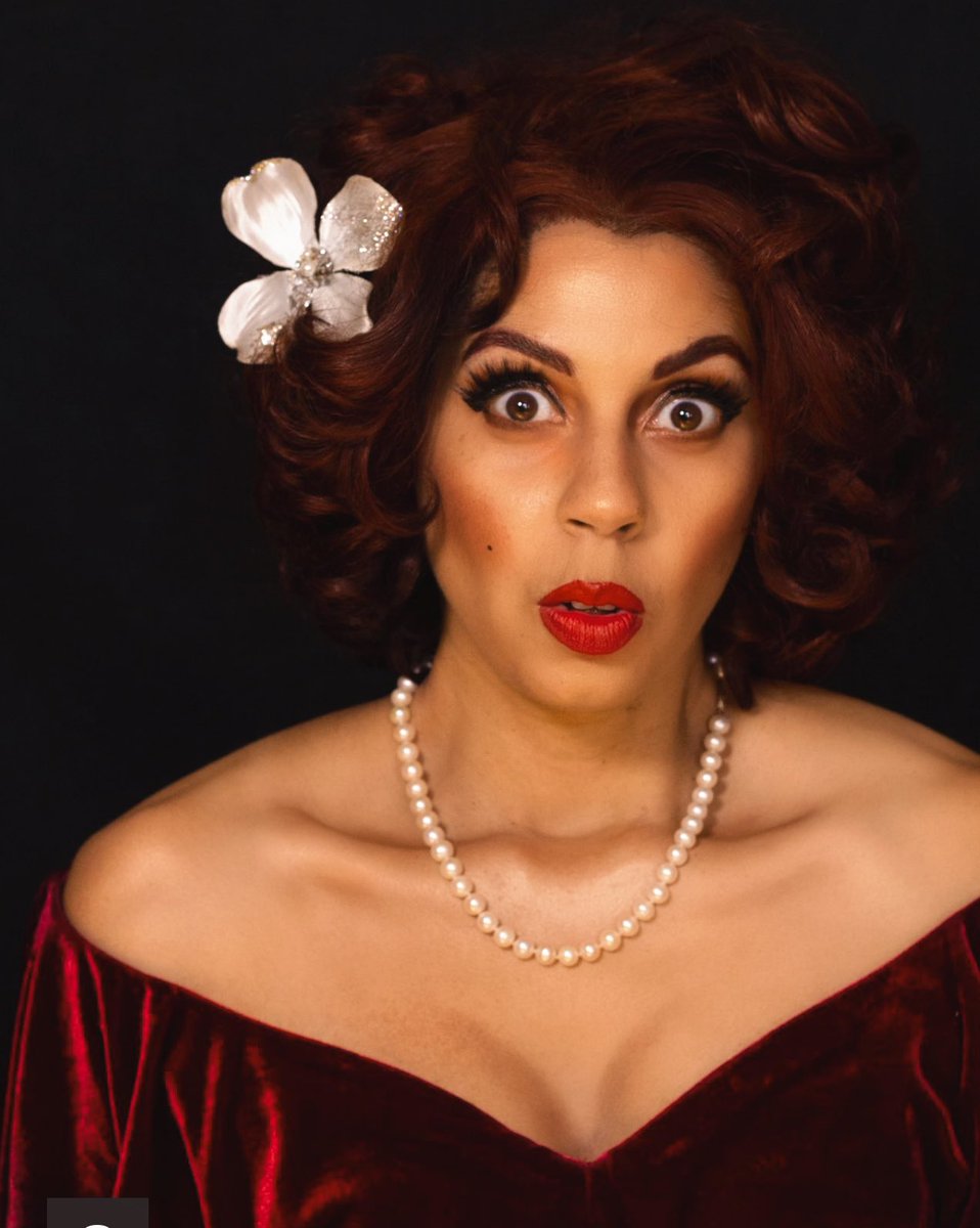 Cyndancer's tweet photo. Holy moly 1 more hour until we solve WHO DUN IT!!! 🔪
Join myself and the incredible cast of our production of Clue on https://t.co/f1CfHnlQKs!!!
Come on you know you wanna! ♥️💋
📸 by @TheCameronRice
#Livestream #latina #boriqua #performer #acting #virtualplay https://t.co/AcmNjuYYDW
