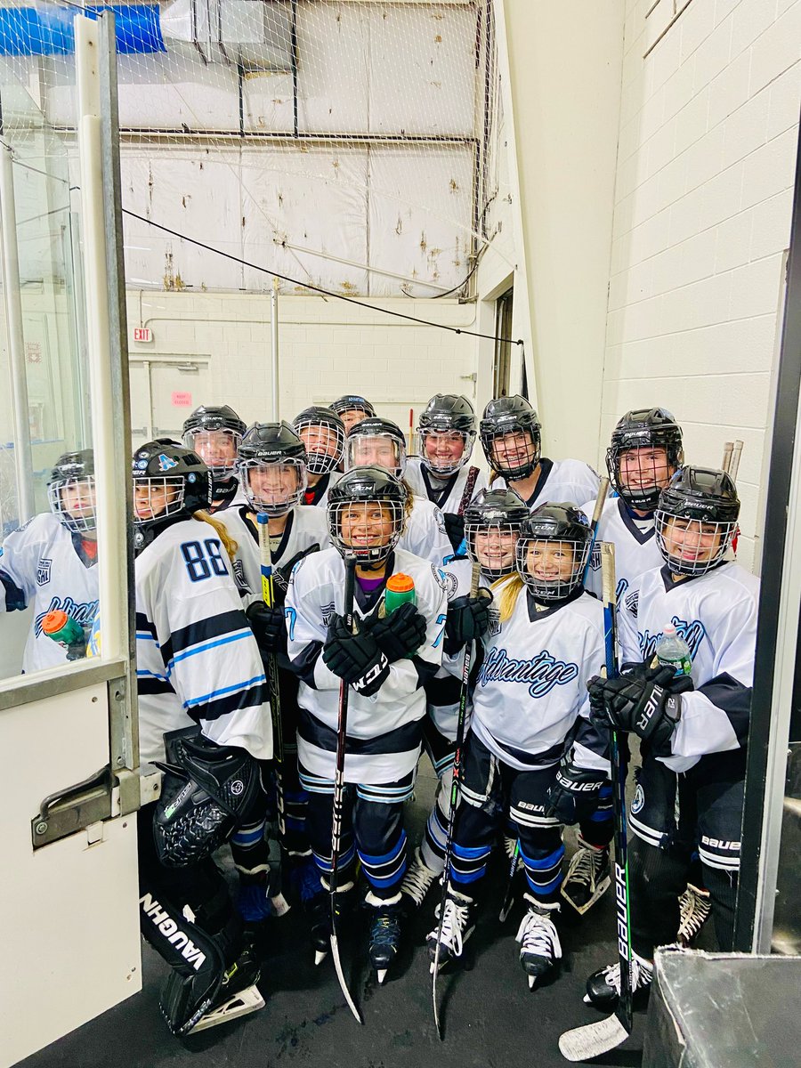 BosAdvantage's tweet photo. Shoutout to the U12’s who traveled to Philly this past weekend to take on a very strong Philly Flyers team! #BAStrong https://t.co/6VTB9TeLFN