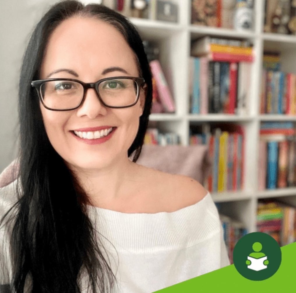 Dani Vee Books - Words & Nerds Pod tweet media