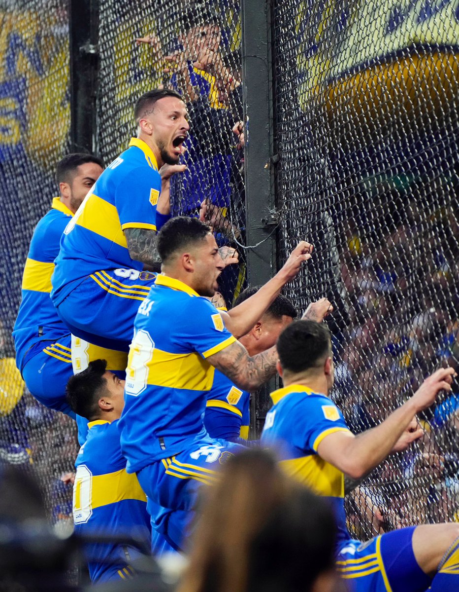 BocaJrsOficial's tweet photo. Nosotros.
Nosotras.
¡𝗕𝗢𝗖𝗔!

💙💛💙 https://t.co/2BNR1SQmUM