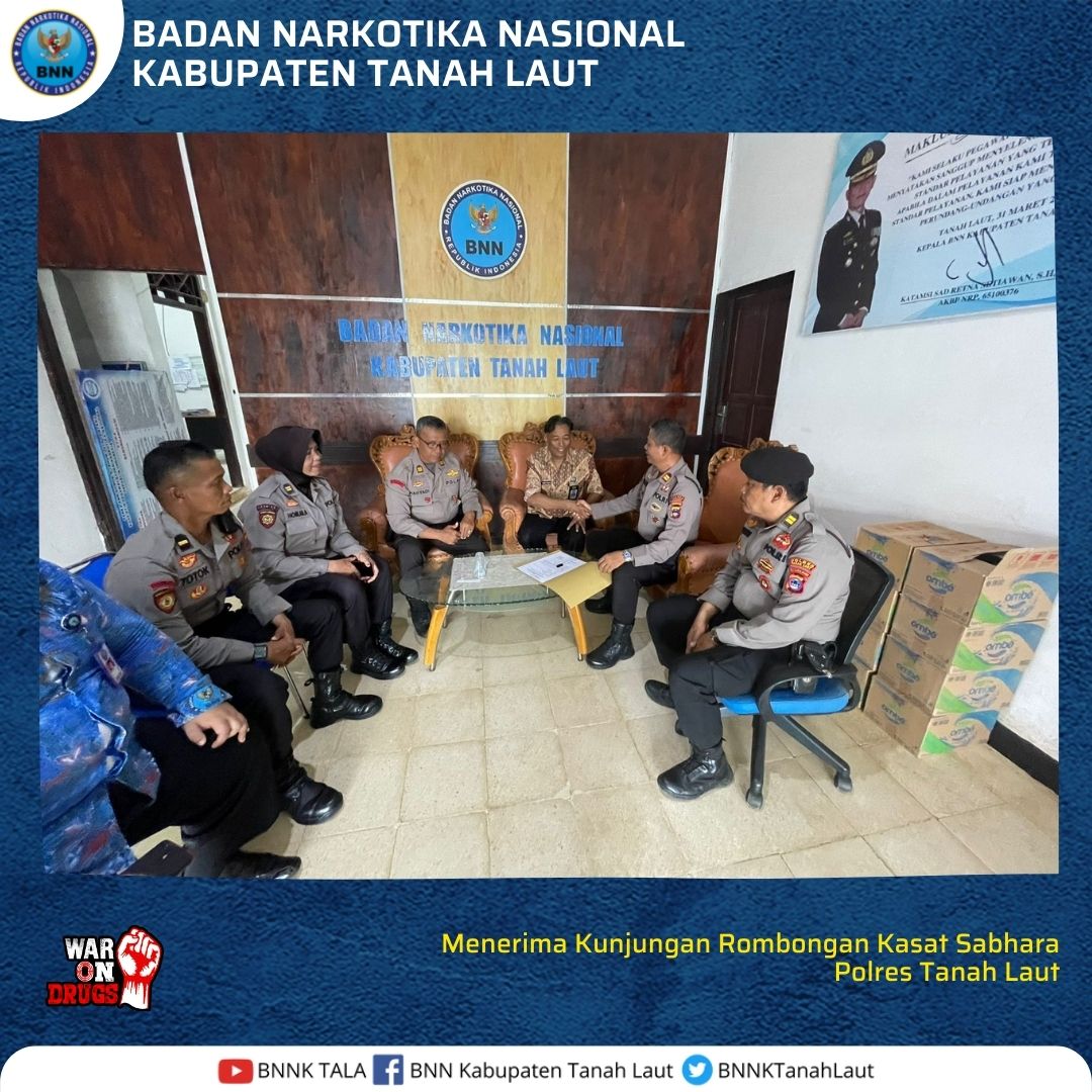 bnnktanahlaut's tweet photo. Menerima kunjungan rombongan dari Kasat Sabhara Polres Tanah Laut Bapak Winarno dalam rangka MoU antara Polres Tanah Laut dengan BNN Kabupaten Tanah Laut.
#WARONDRUGS
#HIDUP100PERSEN
#STOPCORONA
#DALASHANGITKADANARKOBA https://t.co/qsu04F3j5X