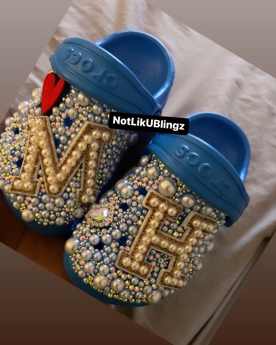 n0tliku's tweet photo. Please send all price inquires to inbox 💕 #kids #Bling #Crocs #Pearls #Rhinestones #viral #viralvideos #explore #explorepage #explorepage✨#reels #reelsinstagram #craft #crafts #passion #757va #norfolkva #norfolk #hamptonroads #dmv #dmvdiy #jibbitz #crocsnosocks #customcrocs https://t.co/2HWZhQEtde
