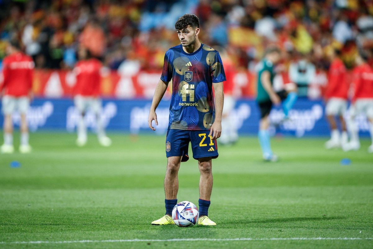 iCule8_'s tweet image. Pedri #SPASWI