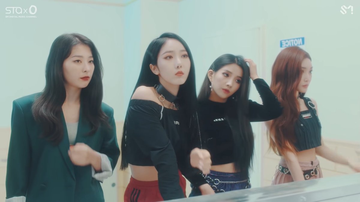 npomvtt's tweet photo. HINO ATEMPORAL! Sendo umas das maiores collabs e hits do ano de 2018, há 4 anos atrás o 'STATION X 0 - Wow Thing' com Seulgi, Chungha, Soyeon e SinB era lançado. Quem viveu esse momento?!

🔗: https://t.co/ZAp32ofJHZ https://t.co/z5NhGiom2n