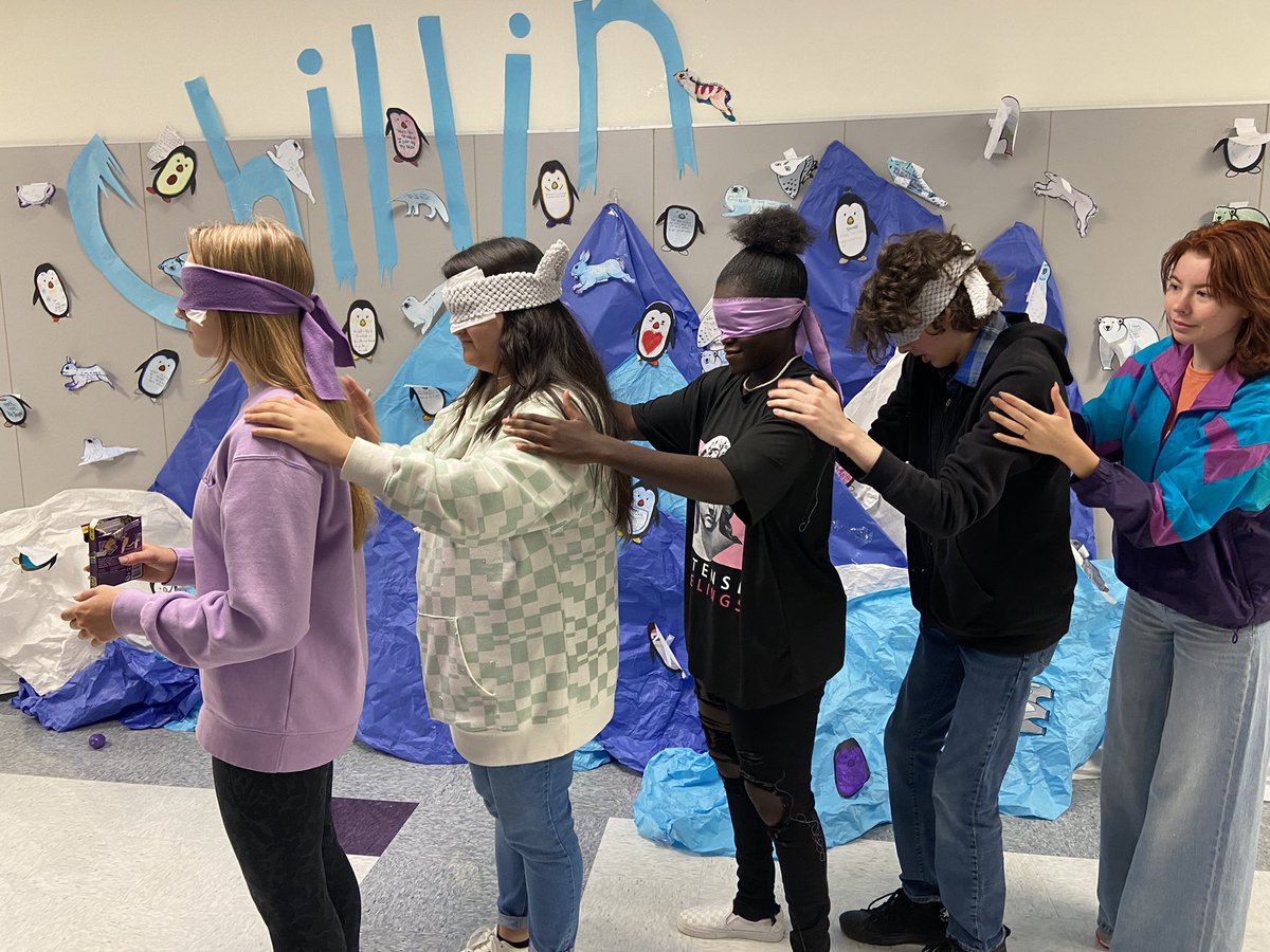 Knightlife_MHS's tweet photo. Building Connections Challenge!💜@MISDCareerTech @tennison_toni @MHS_Starkey_AP @MrHollander_MHS #mhscte #cteconnections https://t.co/28r2FWleIM