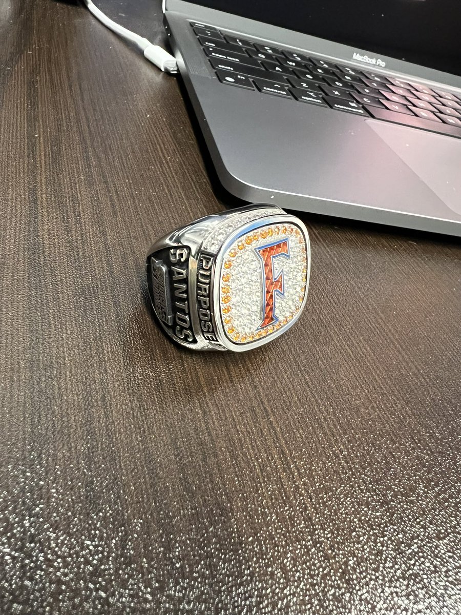 Coach_ASantos's tweet photo. TALK TO ME!! 🗣 Only fitting we got these bad boys the first day of official practice! #SpecialDelivery #OhWhatATime #DreamsAndNightmares #TwoForMe https://t.co/OH3ob9DW2a