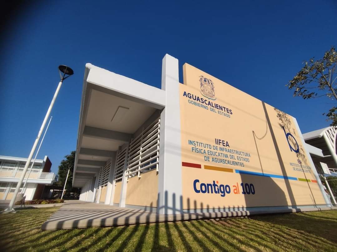 UlisesReyesEsp's tweet photo. Nueva escuela multinivel que trabajará como "Comunidad de aprendizaje" en beneficio de más de 400 estudiantes en su primera etapa. 

Lleva por nombre "Lic. Jesús Álvarez Gutiérrez", quien fuera el 1er. director del @ags_ie cómo reconocimiento a su vida, obra, y legado educativo. https://t.co/ohSyh37AVC