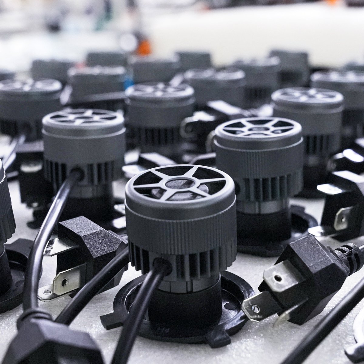 BULBTEK_LED_7's tweet photo. 👏X9 LED headlight bulb order, ready to pack and ship.
✅Fan cooling, driver built-in, mini size, CANBUS inside.
👍Welcome OEM & ODM, exclusive partners.
🌐https://t.co/EskKueOAtr
#LEDHeadlight #LEDHeadlightBulb #LEDHeadlightKits #CarLEDHeadlight #CarHeadlightBulb #AutoHeadlight https://t.co/ZA8Sy4YYaR