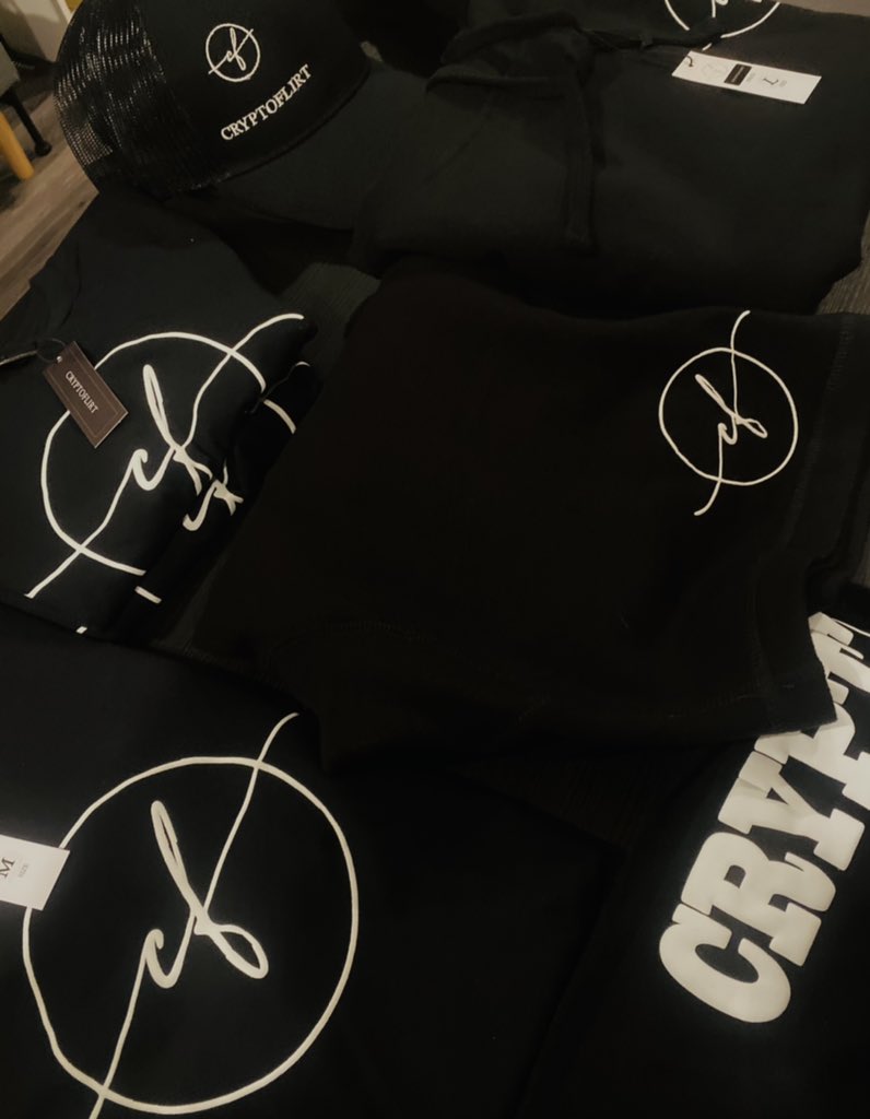 cryptoflirtVIP's tweet image. CryptoFlirt MERCH on its way to our 5 community members!! LFG!! We appreciate you all… #NFTCommunity #Crypto #cryptoflirt #web3fashion #irlfashion #sustainablefashion  #Giveaway #winmetawin