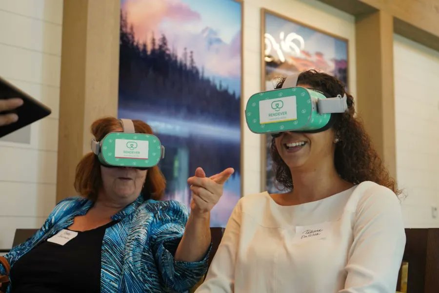 weare_EDT's tweet photo. 4. Rendever
This company often works with senior living communities to provide remote connection as well as one-of-a-kind experiences. Rendever usually works with institutions, but has also delivered special experiences to users in their own homes. https://t.co/Cm1cDlxvx4