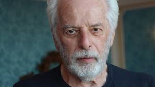 fuedicho's tweet photo. "A veces perder es ganar y no encontrar lo que se busca es encontrarse".
Alejandro Jodorowsky
#Fuedicho https://t.co/OBq1x73a49