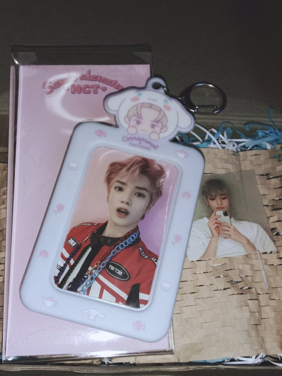 hbdnara_'s tweet photo. Thank you sm for being my kahati
and for the secure packaging! super kyooot ng pc holder no regrets talaga 💕 @tyongcollects
#TYproofs https://t.co/K5sg97yVdZ