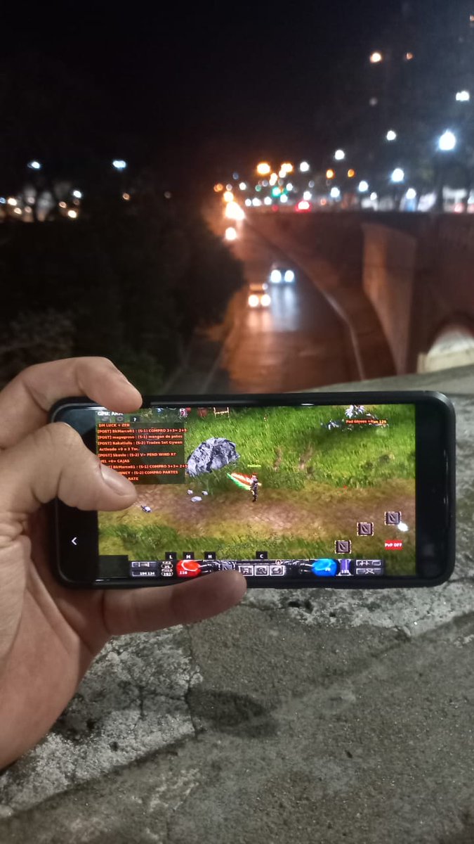 argonlegend_'s tweet photo. 🤯 Imaginate jugar al MU mientras salis a caminar un rato. Bueno, en Argentina MU se puede 🥰
#muonline #argentinamu #mu99b #museason3 #mmorpg #mumobile #muandroid #muargentina https://t.co/fV2jYyoZnI
